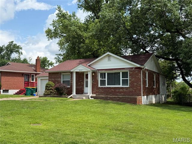 8007 Titus Road, St Louis, MO 63114