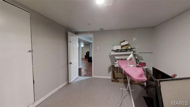 8007 Titus Road, St Louis, MO 63114