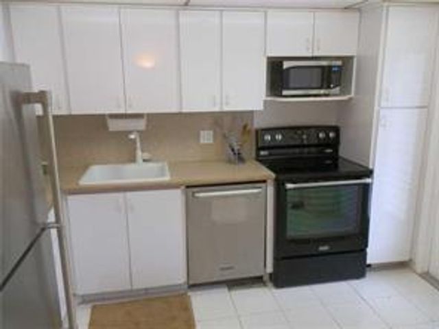 3351 S PALM AIRE Drive 208, Pompano Beach, FL 33069