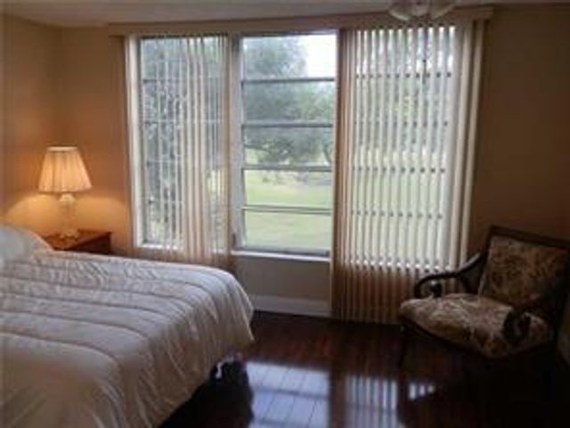 3351 S PALM AIRE Drive 208, Pompano Beach, FL 33069