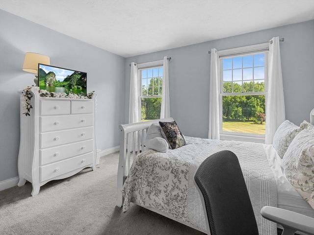 6 Warburton Lane, Westborough, MA 01581