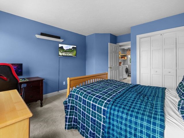6 Warburton Lane, Westborough, MA 01581