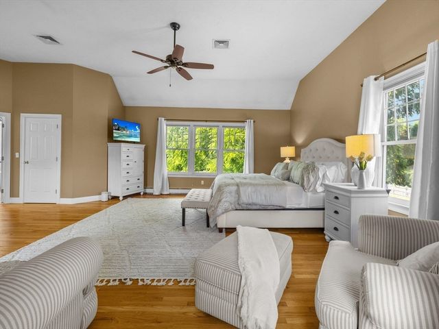 6 Warburton Lane, Westborough, MA 01581