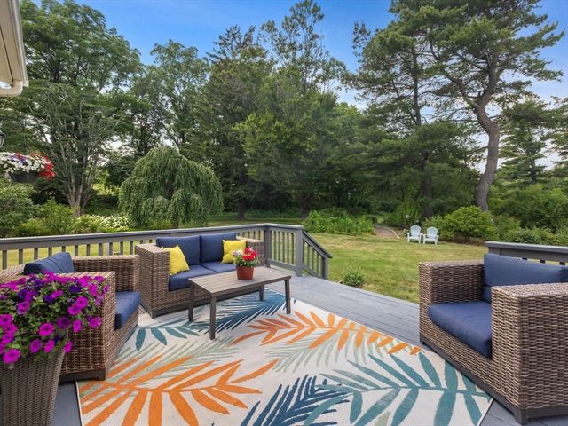 6 Warburton Lane, Westborough, MA 01581