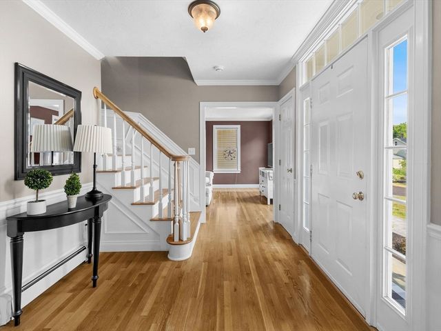 6 Warburton Lane, Westborough, MA 01581