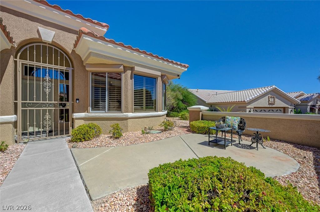 10608 Sky Meadows, Las Vegas, NV 89134 — photo 4