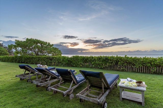 33 Hana Hwy, Paia, HI 96779