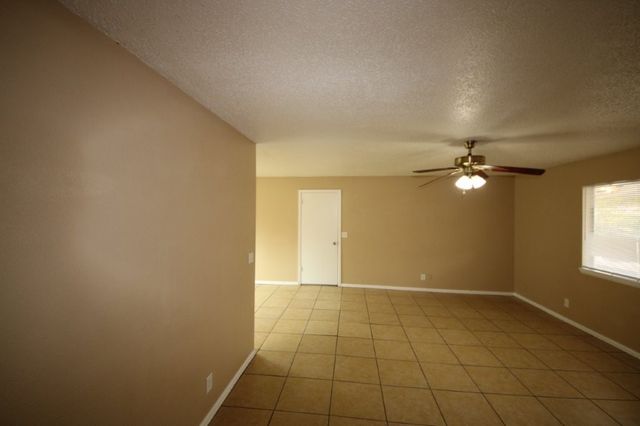 902 N 30th Street, Rogers, AR 72756