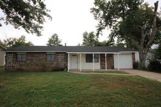 902 N 30th Street, Rogers, AR 72756
