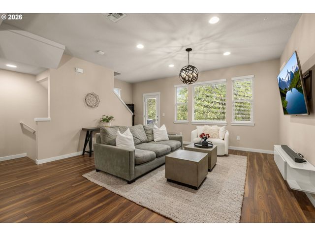 1930 Sw LATITUDE Way, Beaverton, OR 97005