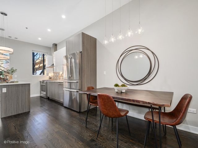 1802 S State Street 103, Chicago, IL 60616