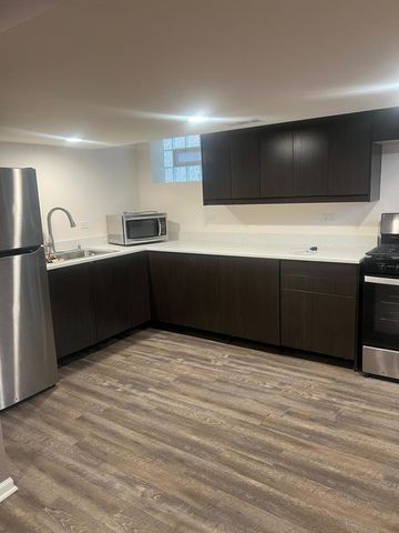 5749 W 63rd Place, Chicago, IL 60638