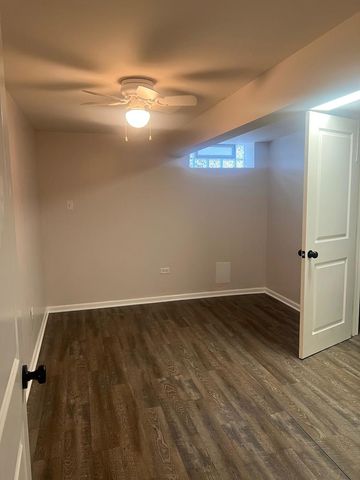 5749 W 63rd Place, Chicago, IL 60638