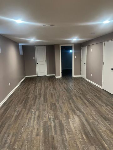 5749 W 63rd Place, Chicago, IL 60638