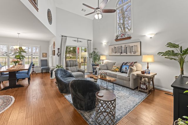 6 Chadsworth Pl, Tullahoma, TN 37388