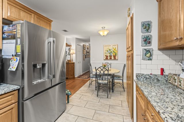 6 Chadsworth Pl, Tullahoma, TN 37388