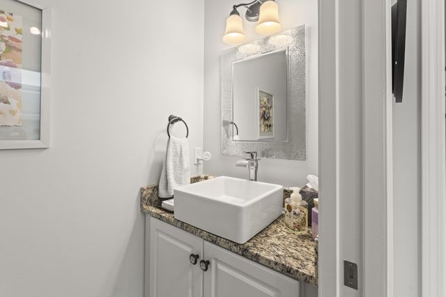 6 Chadsworth Pl, Tullahoma, TN 37388