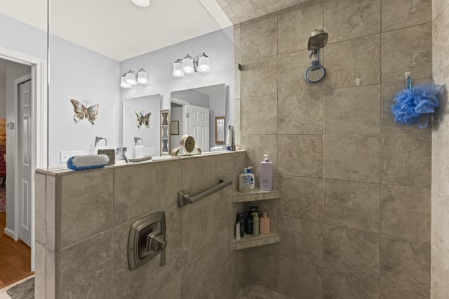 6 Chadsworth Pl, Tullahoma, TN 37388