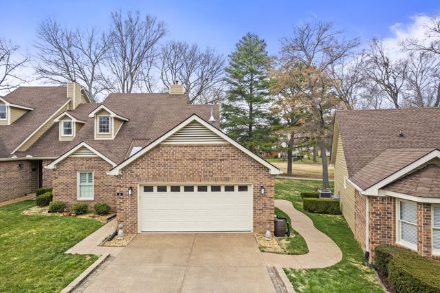 6 Chadsworth Pl, Tullahoma, TN 37388