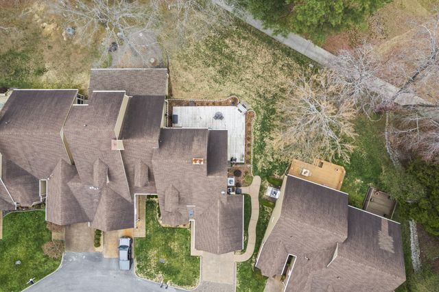 6 Chadsworth Pl, Tullahoma, TN 37388