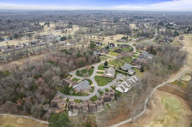 6 Chadsworth Pl, Tullahoma, TN 37388