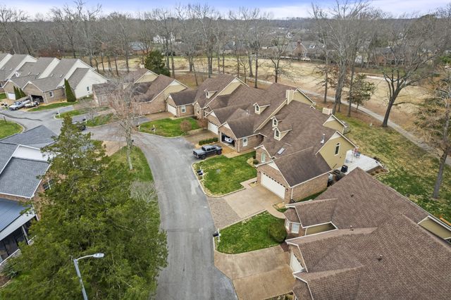 6 Chadsworth Pl, Tullahoma, TN 37388