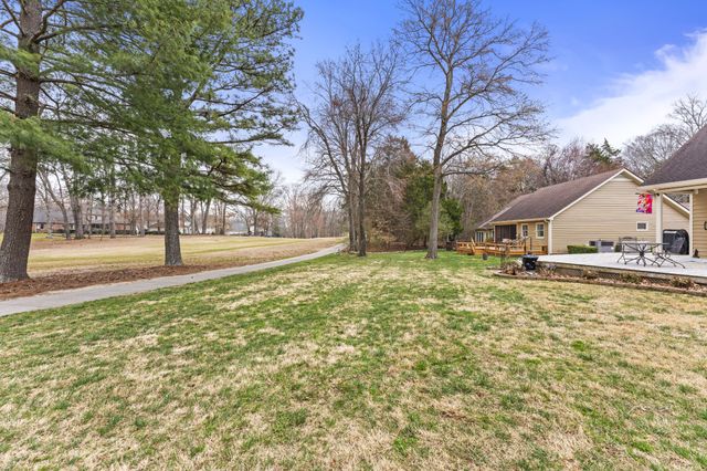 6 Chadsworth Pl, Tullahoma, TN 37388