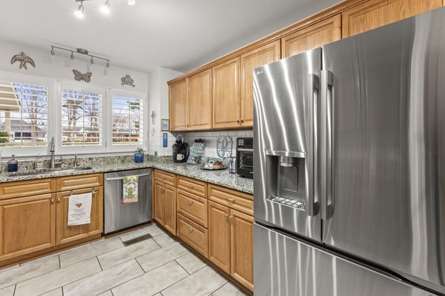 6 Chadsworth Pl, Tullahoma, TN 37388