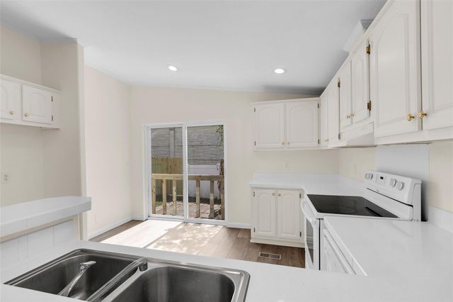 10027 Berrypatch Lane, Tomball, TX 77375