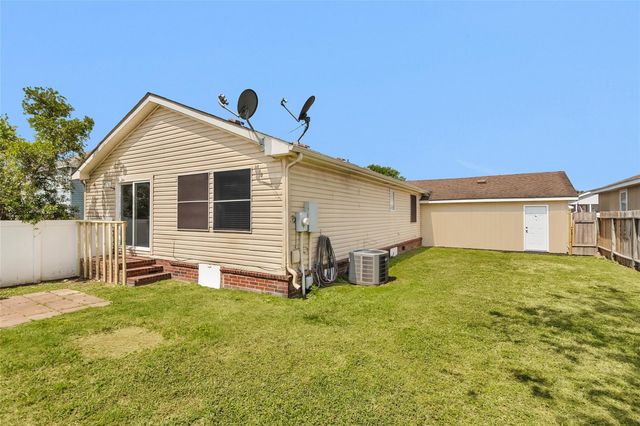 10027 Berrypatch Lane, Tomball, TX 77375