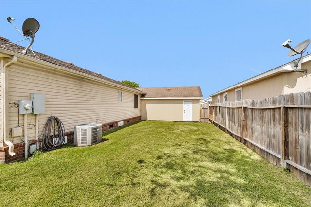 10027 Berrypatch Lane, Tomball, TX 77375