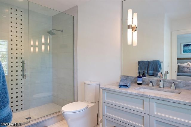 501 2nd AVE N, Naples, FL 34102