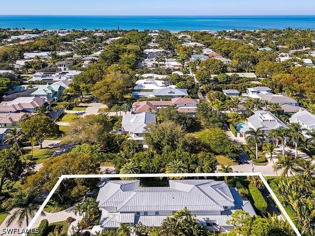 501 2nd AVE N, Naples, FL 34102
