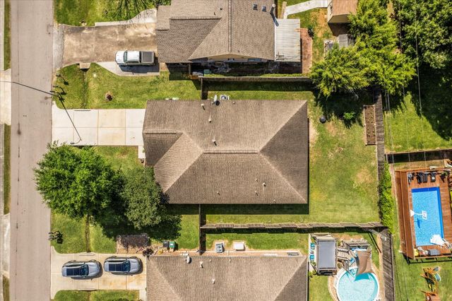 407 Corydon Drive, Houston, TX 77336