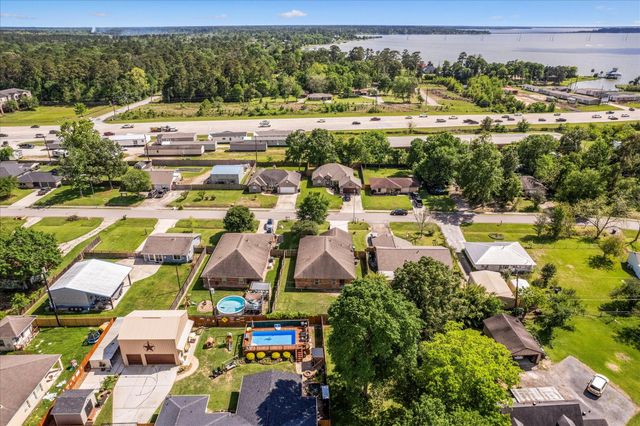 407 Corydon Drive, Houston, TX 77336