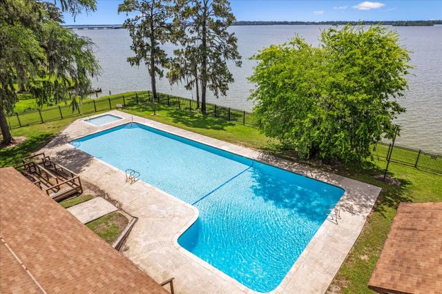 407 Corydon Drive, Houston, TX 77336