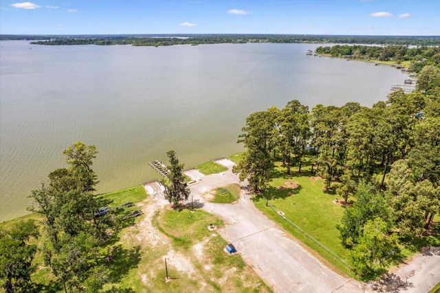 407 Corydon Drive, Houston, TX 77336