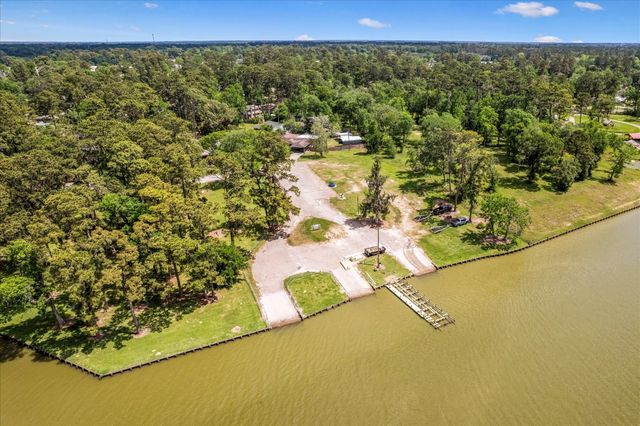 407 Corydon Drive, Houston, TX 77336