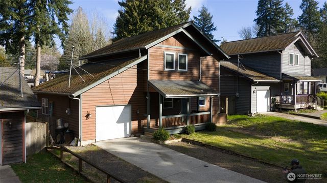 6726 NE Columbia Street, Suquamish, WA 98392