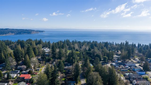 6726 NE Columbia Street, Suquamish, WA 98392