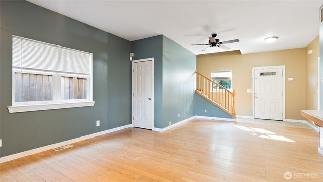 6726 NE Columbia Street, Suquamish, WA 98392