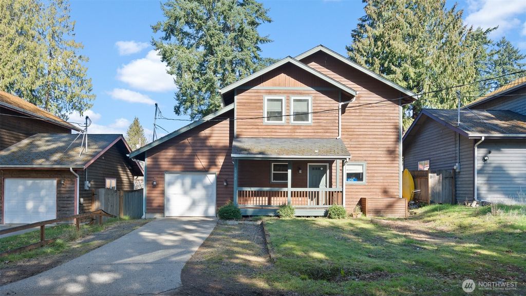 6726 NE Columbia Street, Suquamish, WA 98392