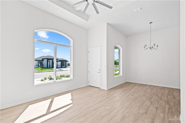 605 E Sadie Street, Edinburg, TX 78541