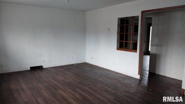 328 RANDOLPH Street, East Peoria, IL 61611