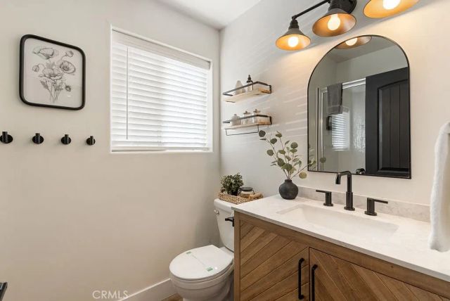 1498 Deer Way, Lake Arrowhead, CA 92352