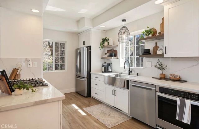 1498 Deer Way, Lake Arrowhead, CA 92352