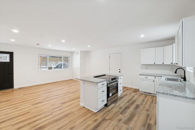 10031 Carmer Road, Fenton, MI 48430