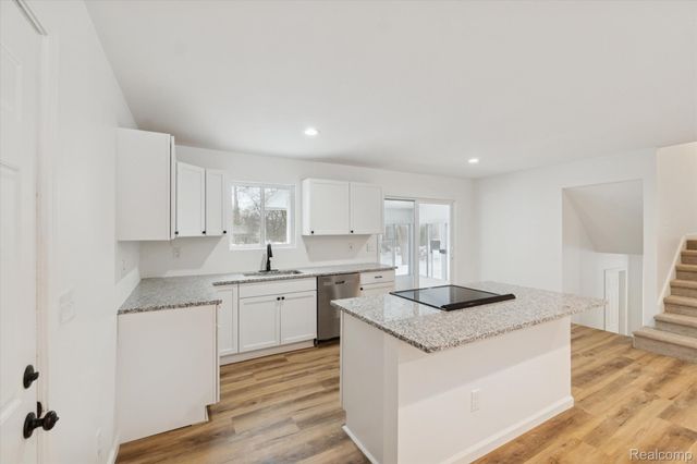 10031 Carmer Road, Fenton, MI 48430