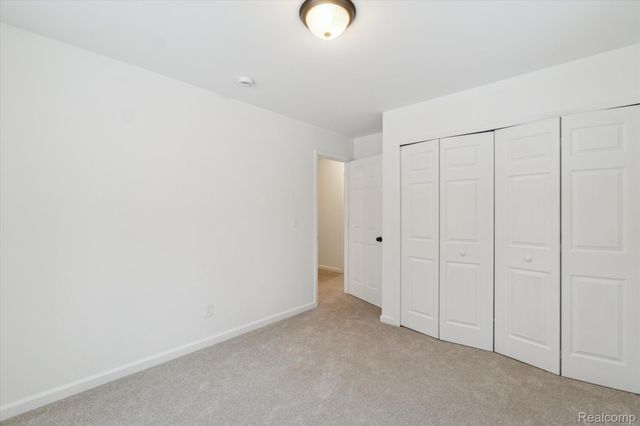 10031 Carmer Road, Fenton, MI 48430