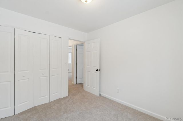 10031 Carmer Road, Fenton, MI 48430